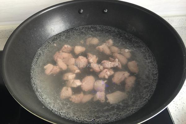 牛肉炖萝卜的做法图解3