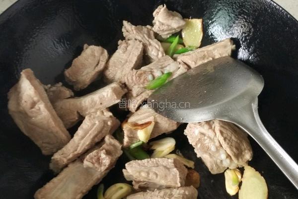 山药胡萝卜炖排骨的做法图解9