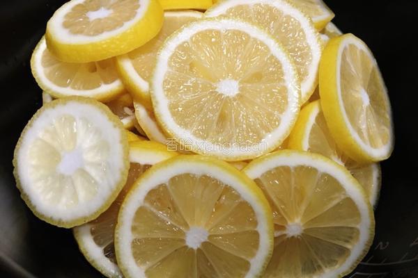 冰糖柠檬膏的做法图解2