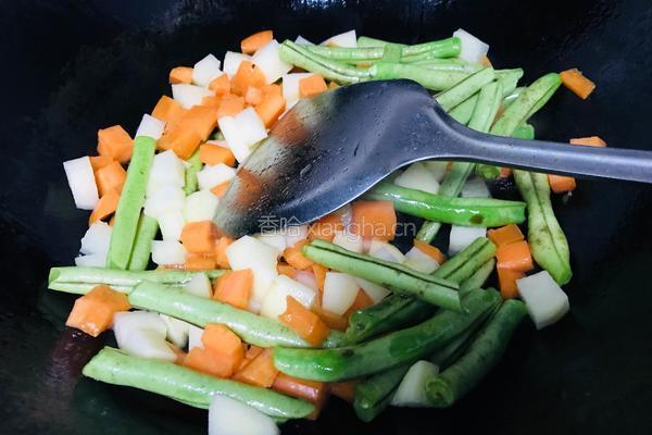 豆角土豆焖饭的做法图解3
