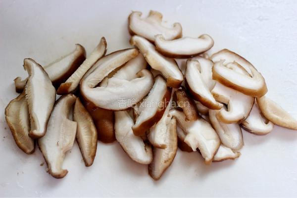 莴苣香菇红烧肉的做法图解9
