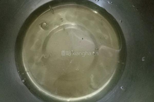 六寸完美不甜腻戚风蛋糕的做法图解3