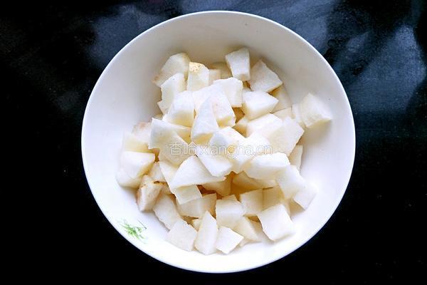 银耳雪梨润肺汤的做法图解4