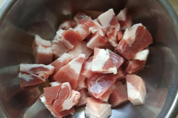红烧肉炖土豆的做法图解2