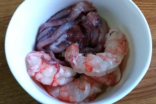 海鲜焗饭的做法图解2