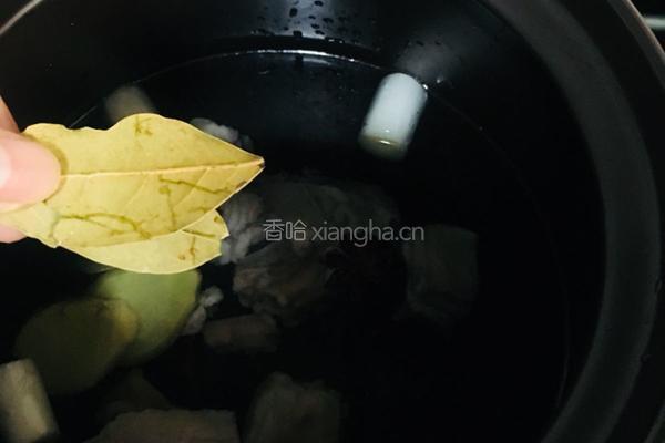 白萝卜羊排汤的做法图解13