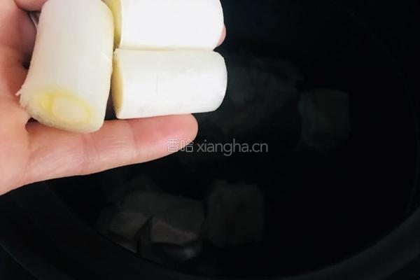 白萝卜羊排汤的做法图解15