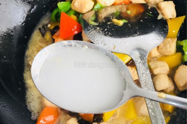 彩椒炒鸡丁的做法图解6