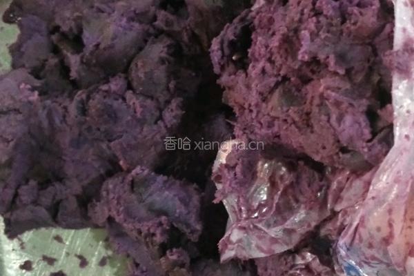 紫薯花卷的做法图解1