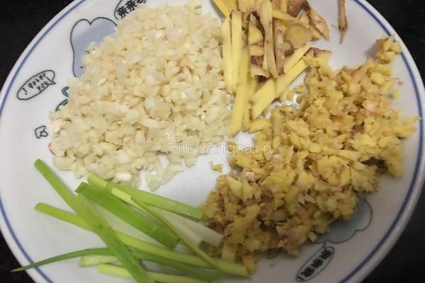 茄汁大虾的做法图解1
