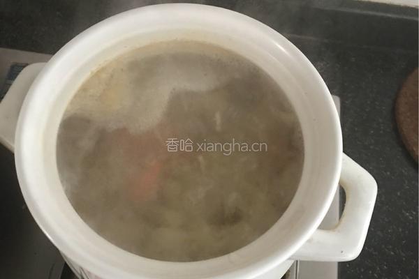 茅根竹蔗马蹄水的做法图解3