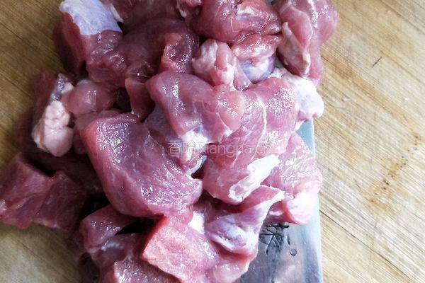 西红柿土豆炖牛肉的做法图解1