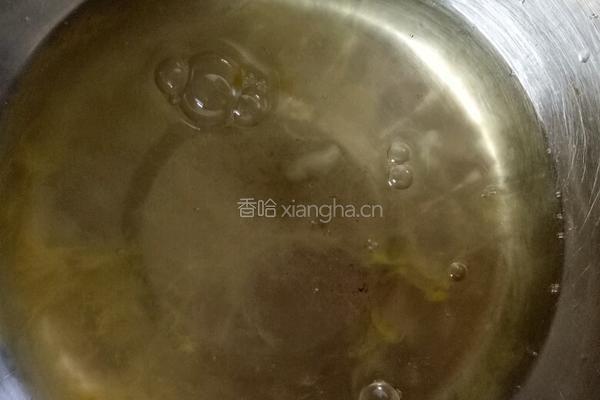 八寸戚风蛋糕4个鸡蛋版的做法图解2