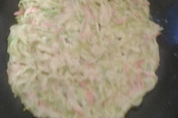 西葫芦火腿饼子外酥里嫩宝宝超爱吃的的做法图解7
