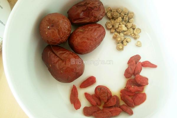 补气血鸡汤的做法图解3
