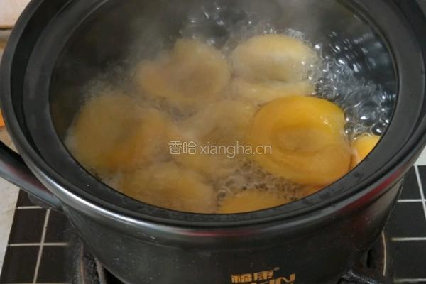 砂锅黄桃罐头的做法图解4