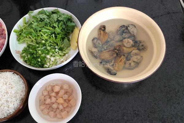 金蚝瑶柱瘦肉粥的做法图解2