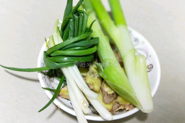 白灼花螺 的做法图解2