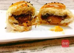 蛋黄酥的做法图解1