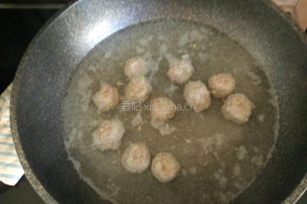 油菜粉丝丸子汤的做法图解6