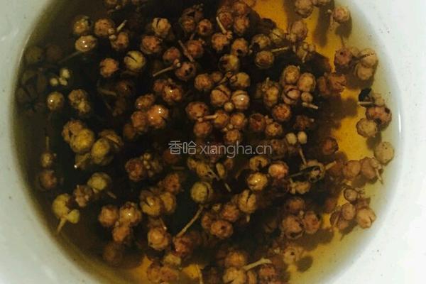 猪肉大葱馅包子的做法图解3