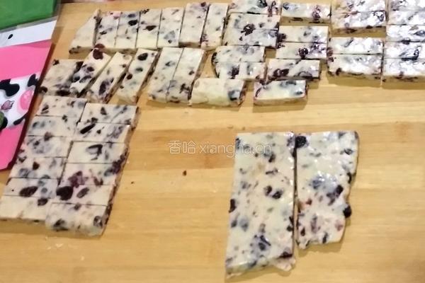蔓越莓花生牛轧糖的做法图解12