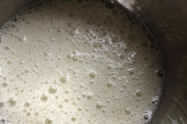 酸奶戚风奶油蛋糕的做法图解6