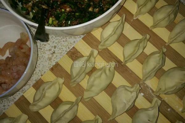 家常虾仁饺子的做法图解5