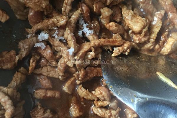 蒜黄炒肉的做法图解8
