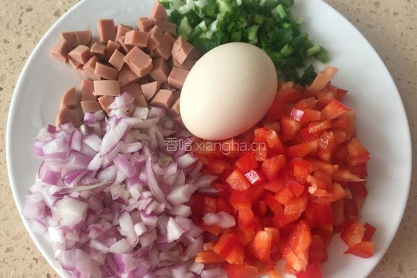 什锦蛋炒饭的做法图解1