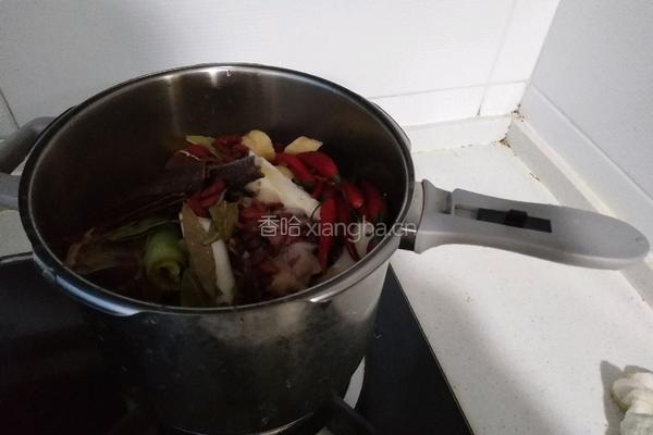 高压锅酱牛肉不加一滴水的做法图解3