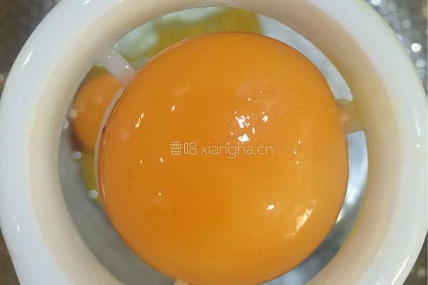 戚风蛋糕（6寸）的做法图解1