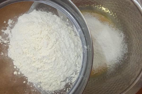 戚风蛋糕（6寸）的做法图解5