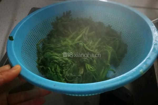 茼蒿蛋黄肉松团的做法图解3