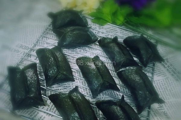 茼蒿蛋黄肉松团的做法图解20