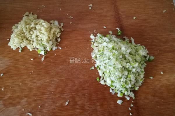 西葫芦鸡蛋包子的做法图解3