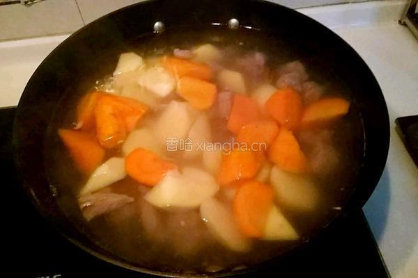 咖喱牛肉拌饭的做法图解5