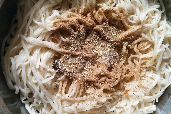 酥香干脆面的做法图解4