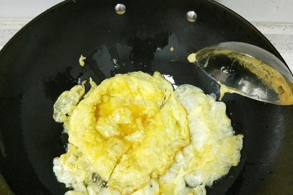 鸡蛋蒜薹炒肉的做法图解5