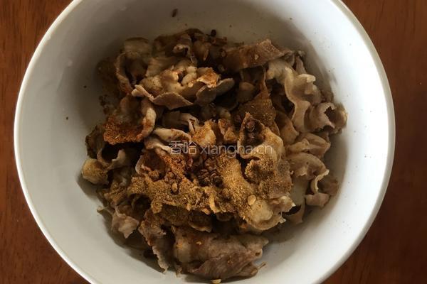 孜然羊肉（简单版）的做法图解3