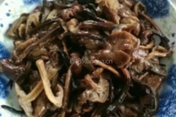 榛蘑炒菜白菜的做法图解2