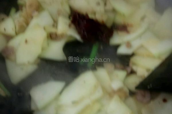 魚肝伴木瓜片的做法图解4