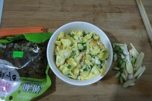 雪菜鸡蛋面的做法图解2