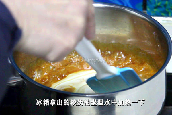焦糖杏仁磅蛋糕的做法图解3