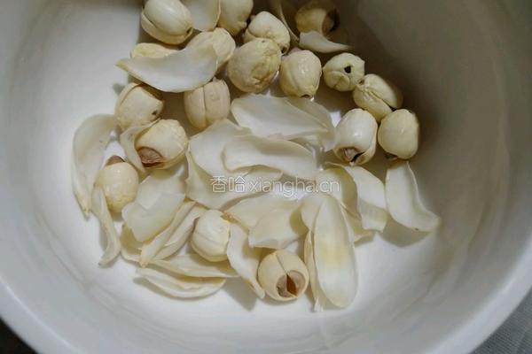 山药排骨汤的做法图解3