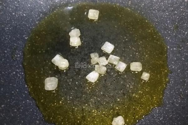 红烧肉焖蛋的做法图解3