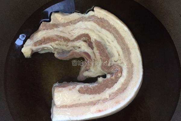 梅菜扣肉的做法图解2