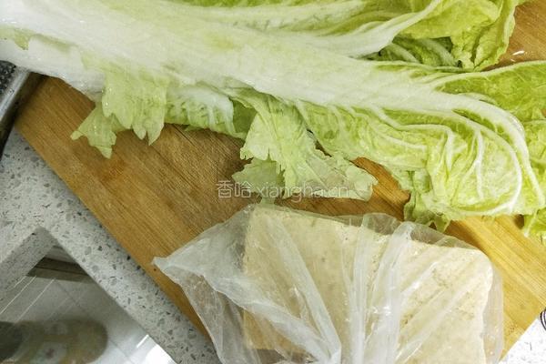 冻豆腐土豆白菜的做法图解2