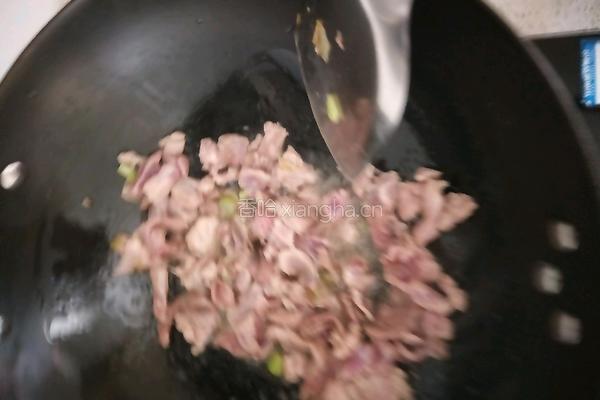 蘑菇炖肉的做法图解4