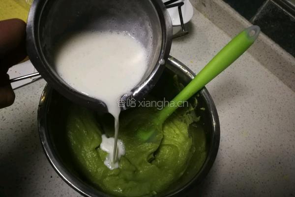 抹茶榴莲慕斯蛋糕的做法图解8